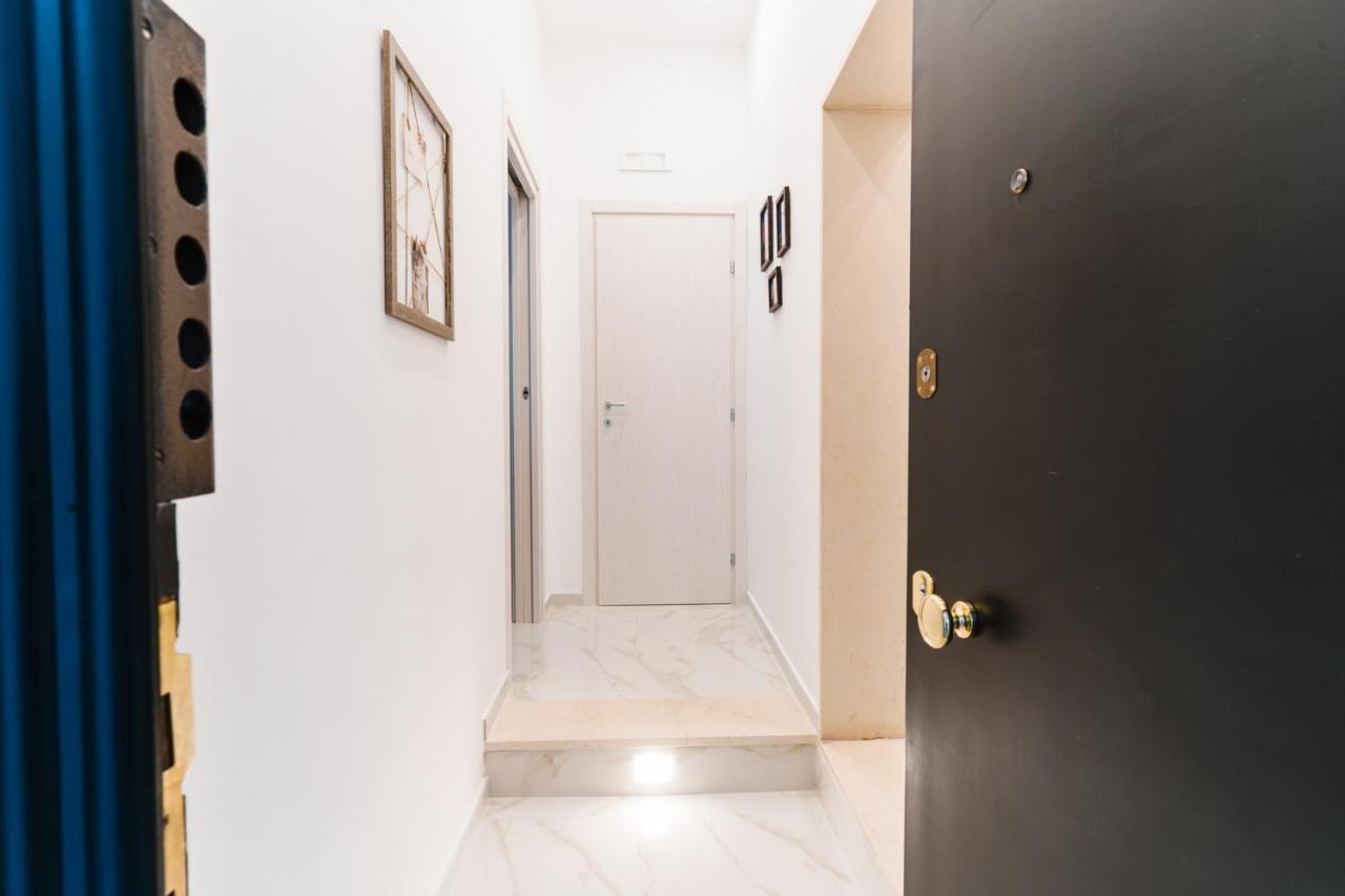 Guendalina Sweet Home - La Casetta Di Guendalina Trani Bagian luar foto