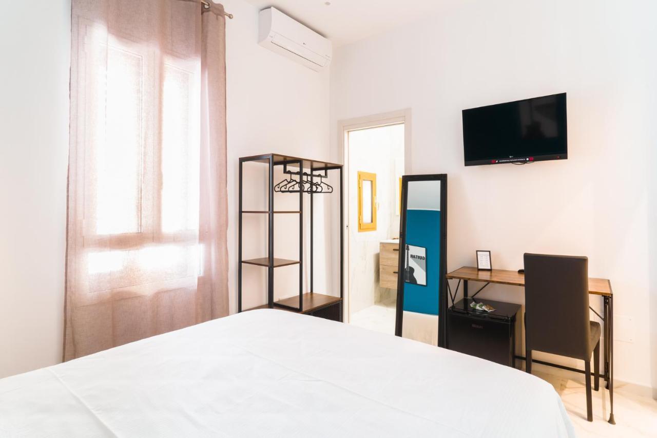 Guendalina Sweet Home - La Casetta Di Guendalina Trani Bagian luar foto