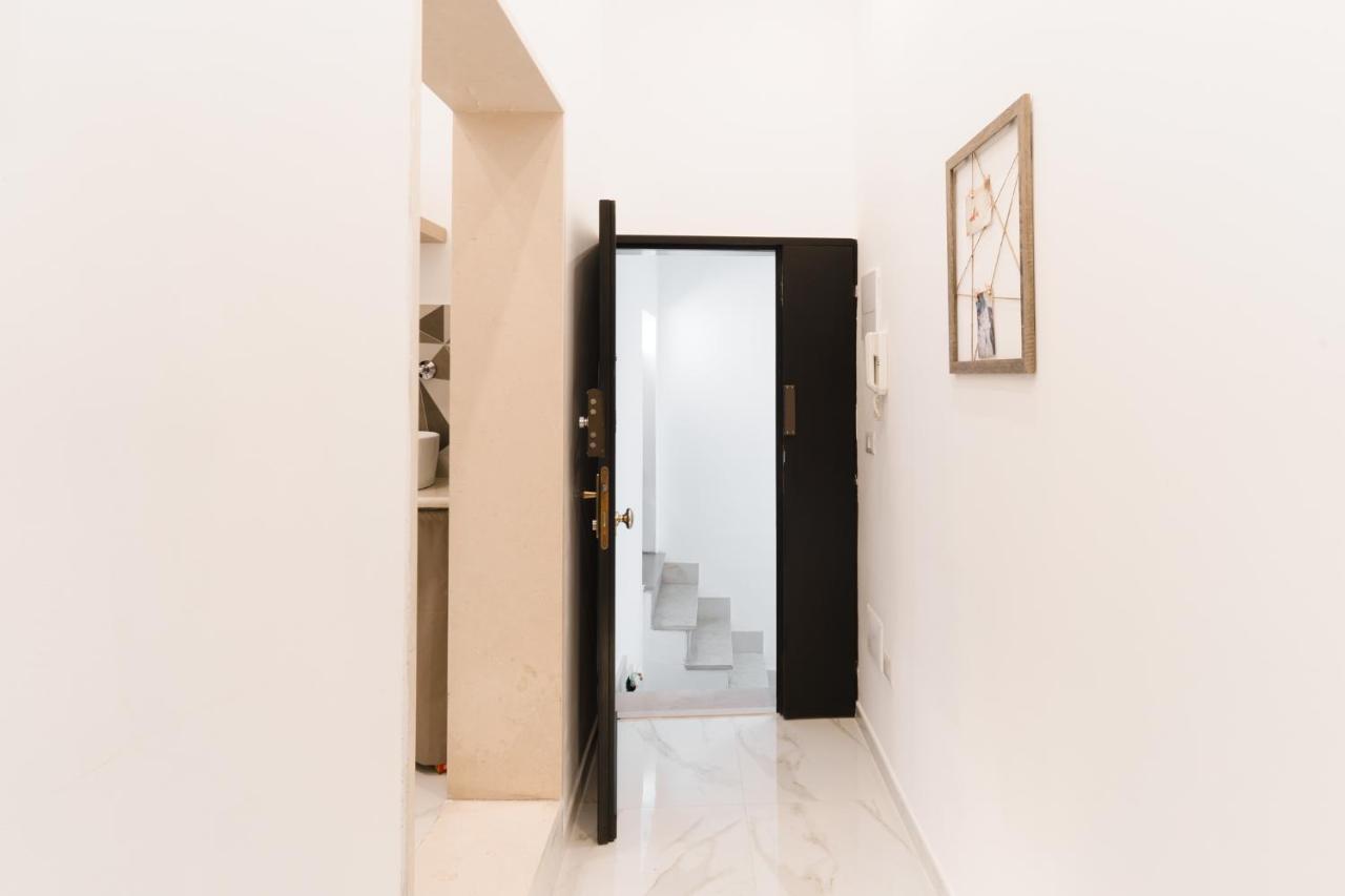 Guendalina Sweet Home - La Casetta Di Guendalina Trani Bagian luar foto